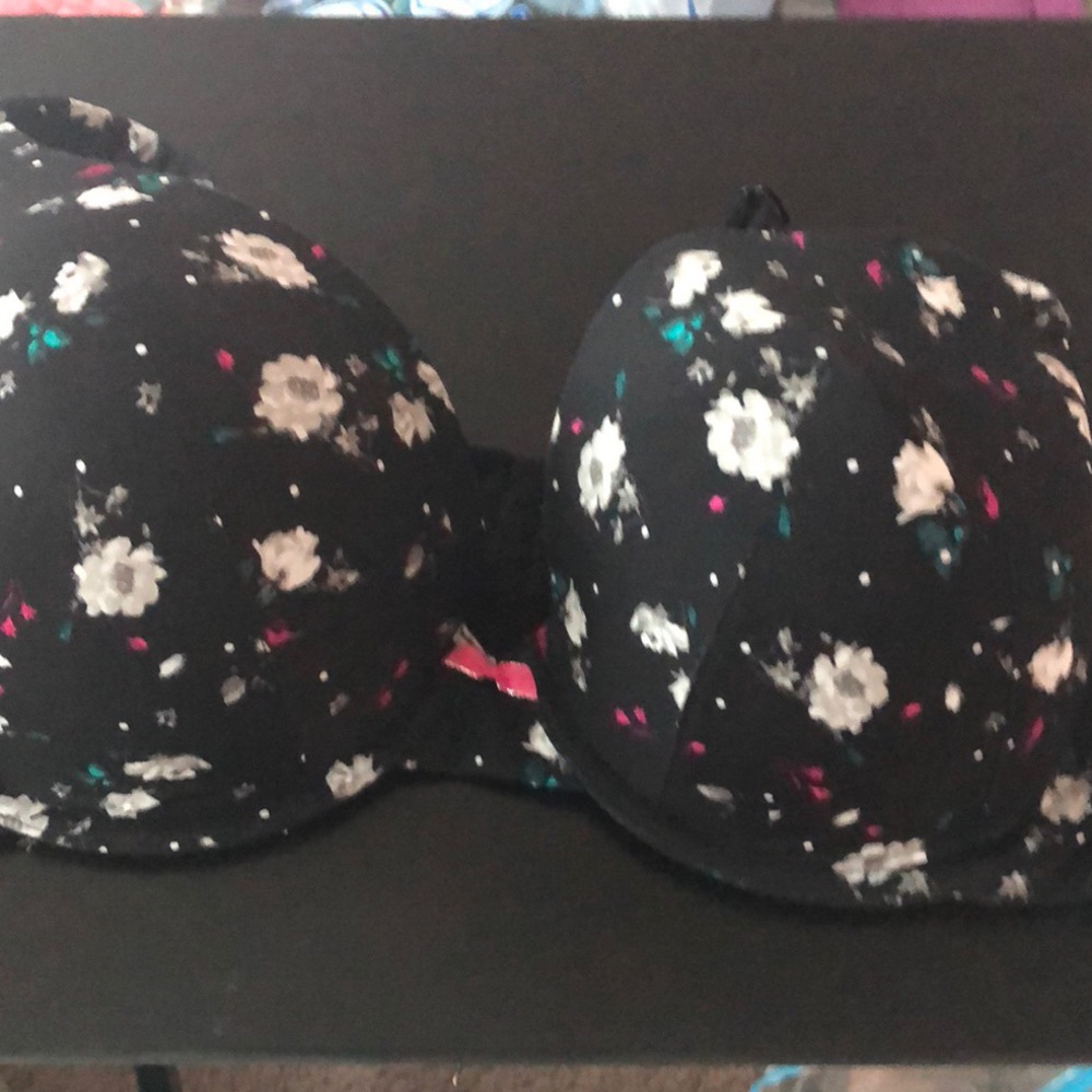 Cacique Bra. Size 44D